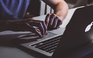 3大目标+8队围堵！曼联压哨签中场，能冲进欧冠？